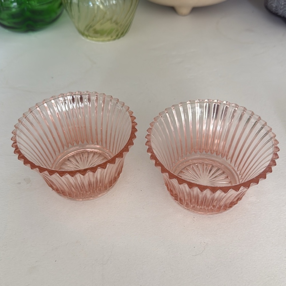 🍄Anchor Hocking Glass QUEEN MARY Vertical Ribbed Pink Small Berry Bowl X2- 2 1/4